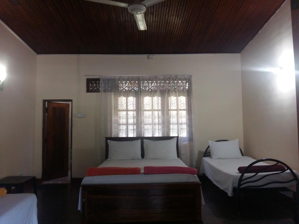 Ginza Rest Kandy Tennekumbura Dış mekan fotoğraf